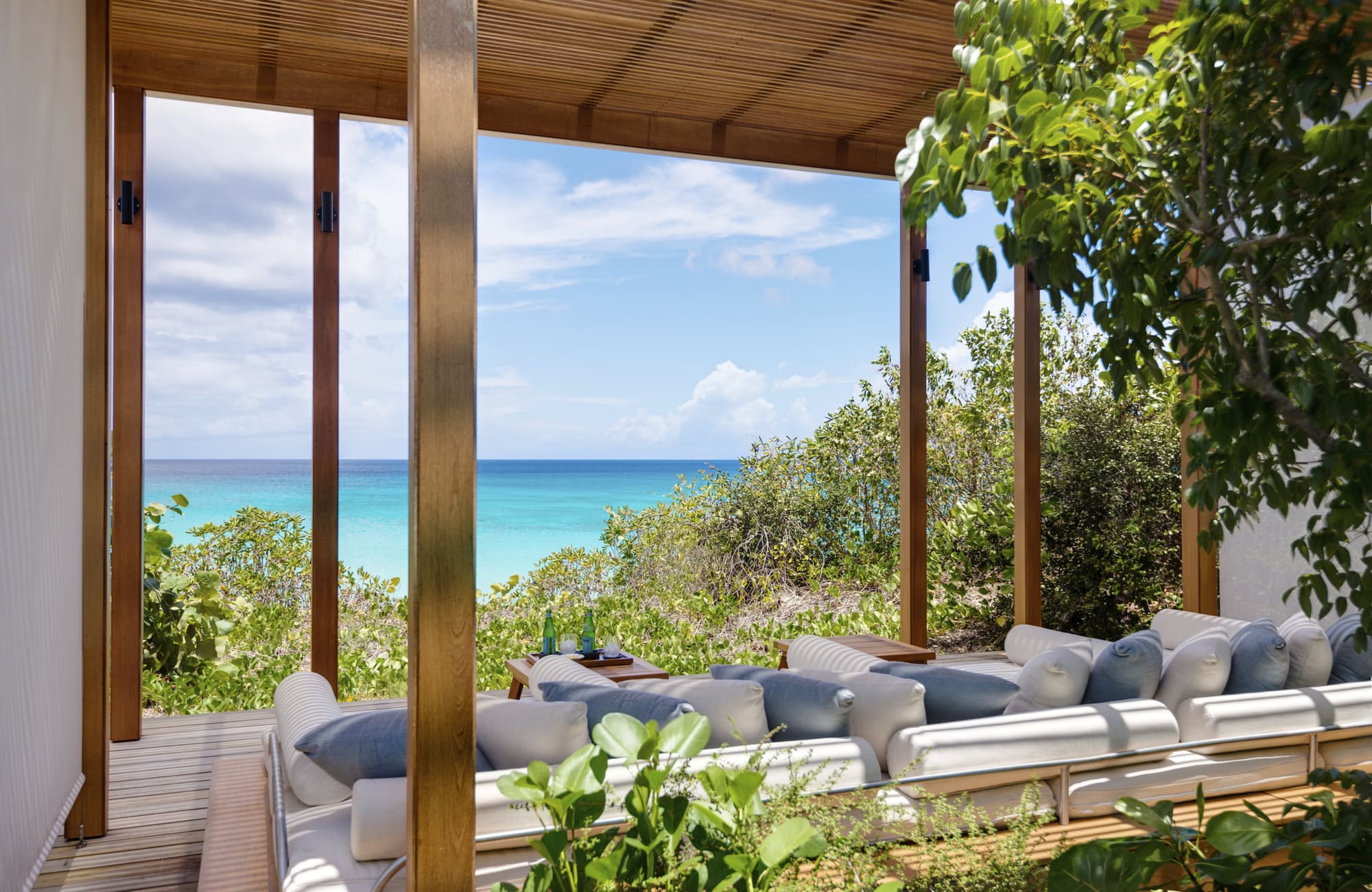 provid - turks & caicos