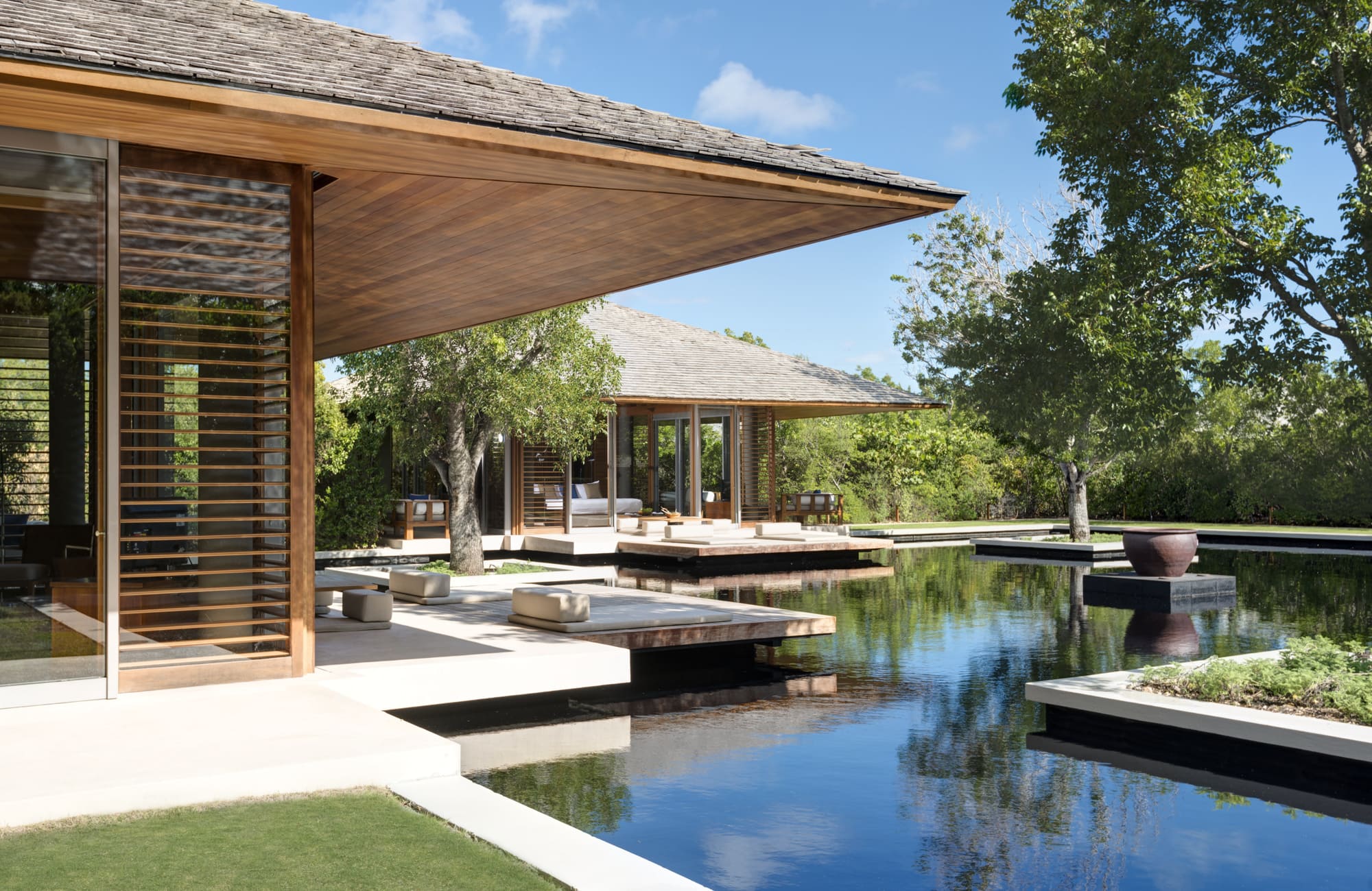 provid - turks & caicos